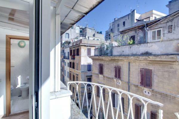 La Dolce Vita Colosseum Rome Exterior photo